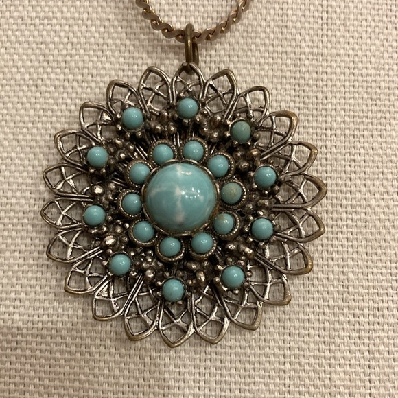 Vintage 1970s Faux Turquoise Mandala Like  Pendant and Necklace - Picture 2 of 3